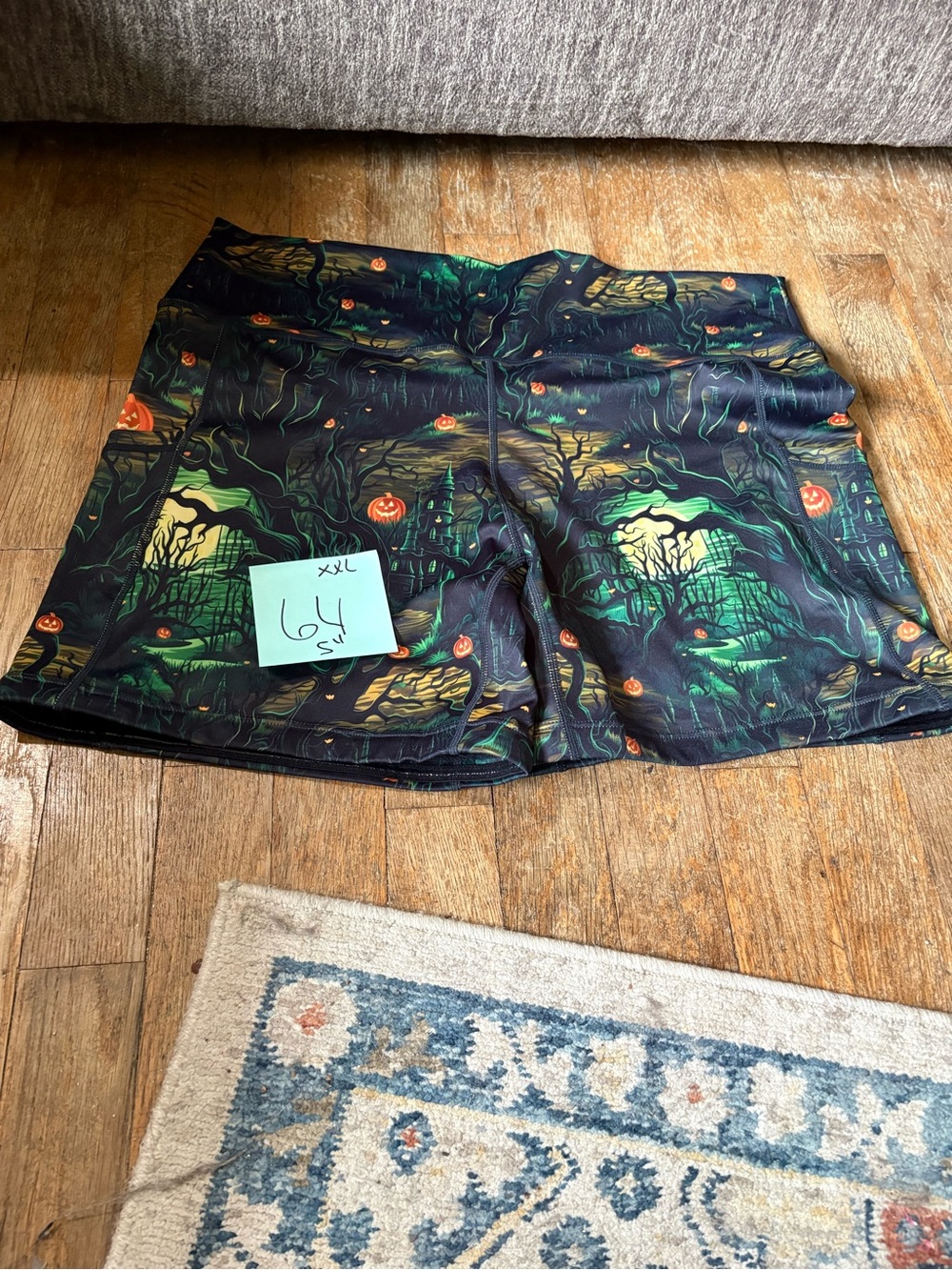 Constantly Varied Gear Retired Bump In The Night xxl 5’ shorts